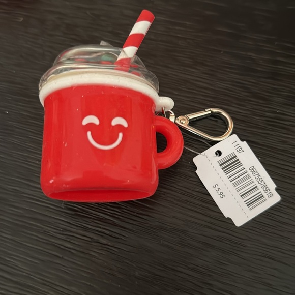 Asstortated Christmas Bath & Body Works items - Picture 8 of 14